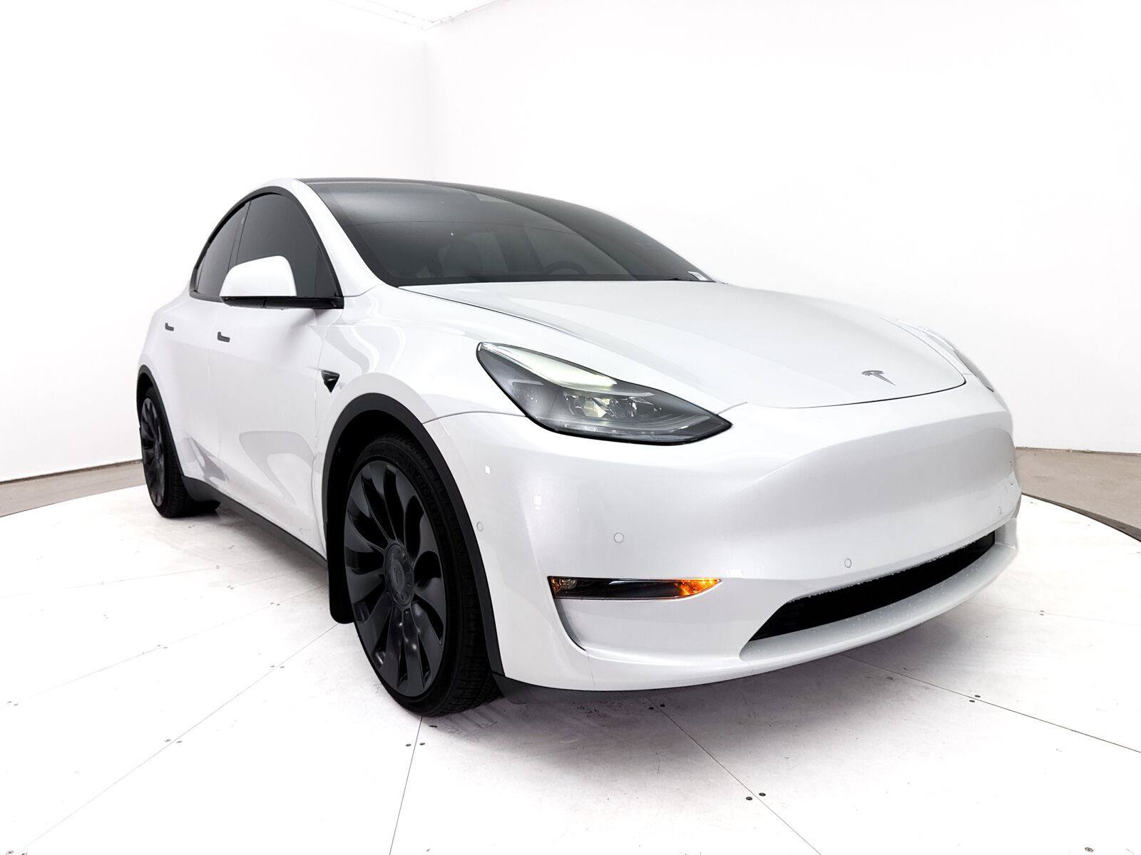 Used 2022 Tesla Model Y Performance AWD/4WD image 10