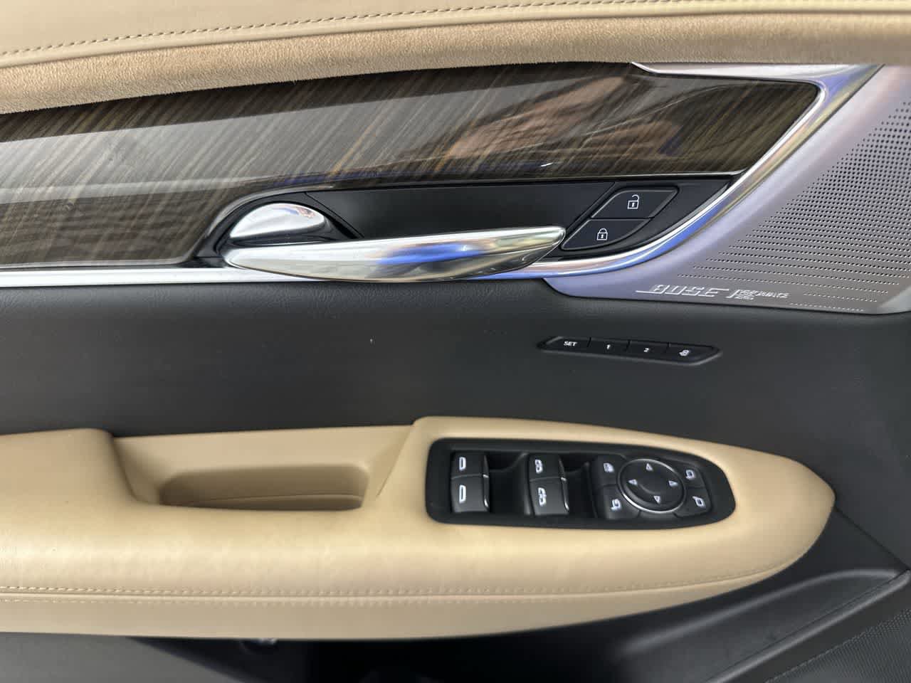 Used 2023 Cadillac XT6 Premium Luxury w/ Platinum Package AWD/4WD image 20