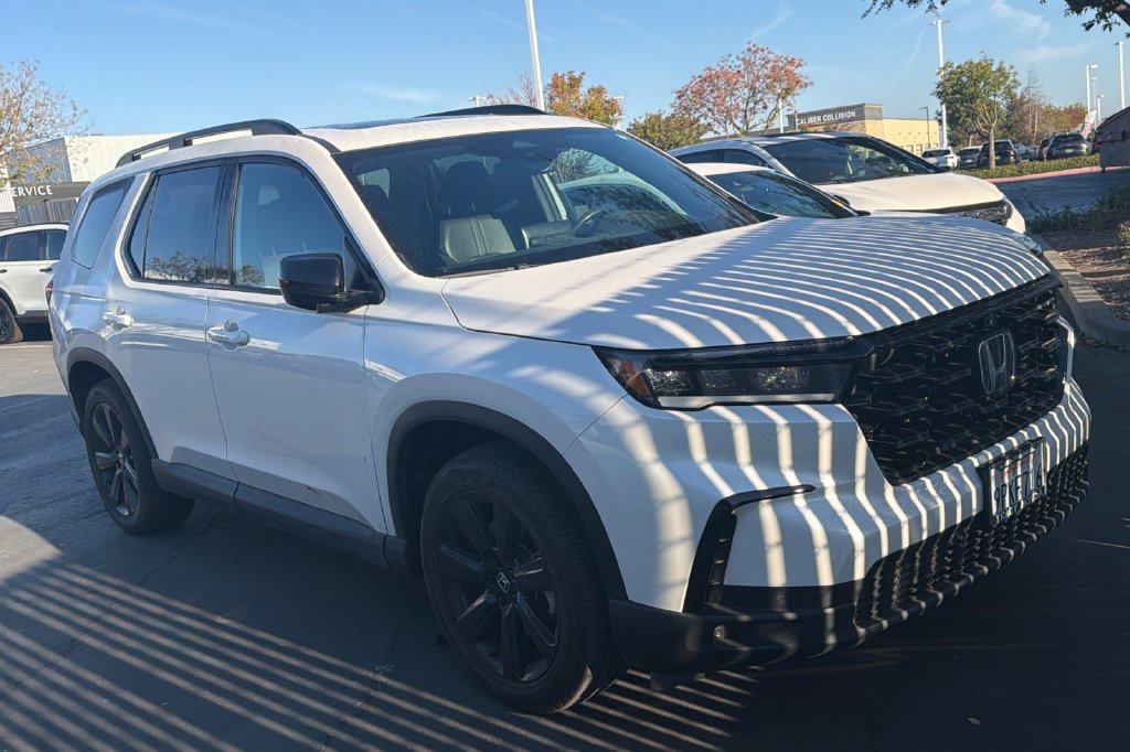 Used 2025 Honda Pilot Black Edition