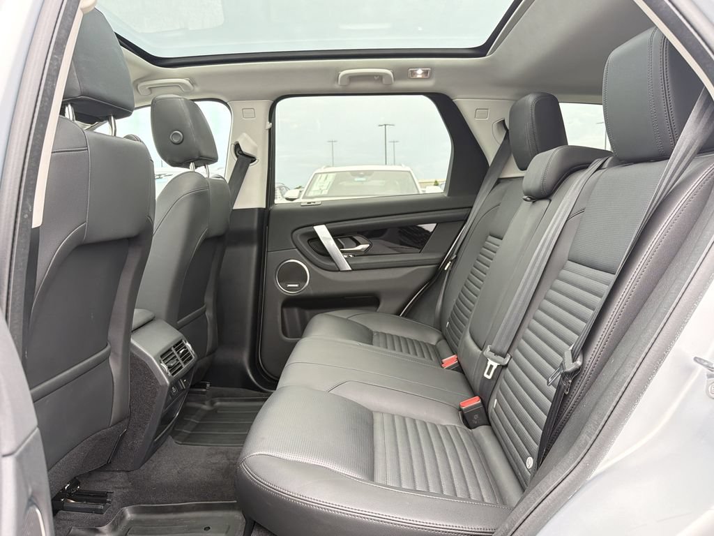 Used 2025 Land Rover Discovery Sport S AWD/4WD image 5