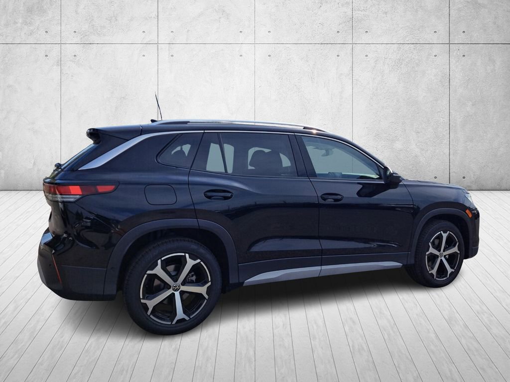 New 2025 Volkswagen Tiguan SE image 5