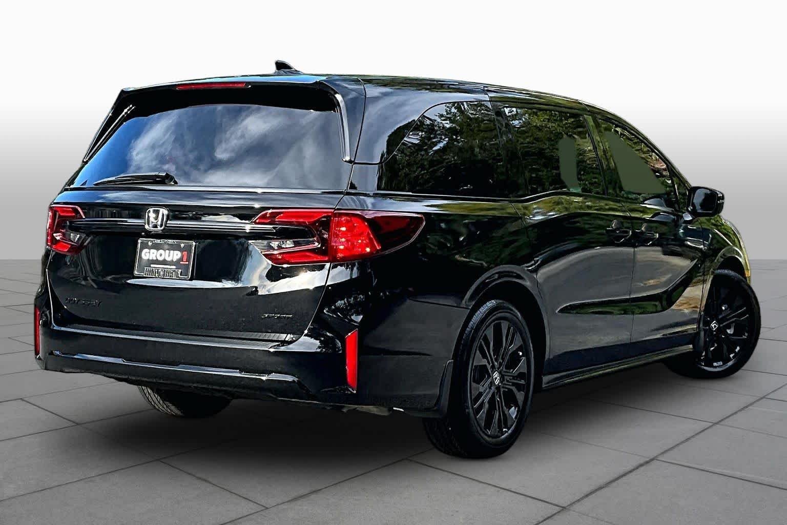 Used 2026 Honda Odyssey Sport-L image 13