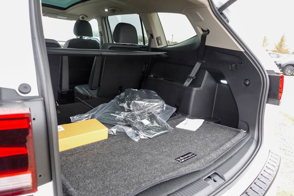 New 2026 Volkswagen Atlas SEL Premium R-Line image 30
