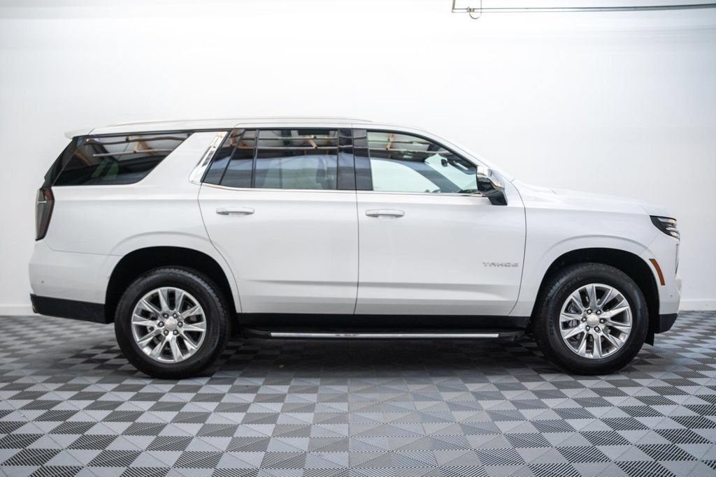 Used 2025 Chevrolet Tahoe Premier AWD/4WD image 4