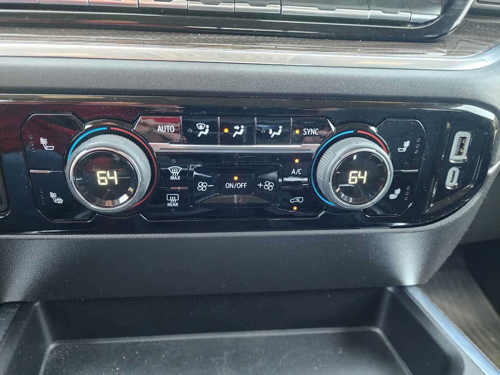 Used 2024 Chevrolet Silverado 1500 LT Trail Boss AWD/4WD image 27