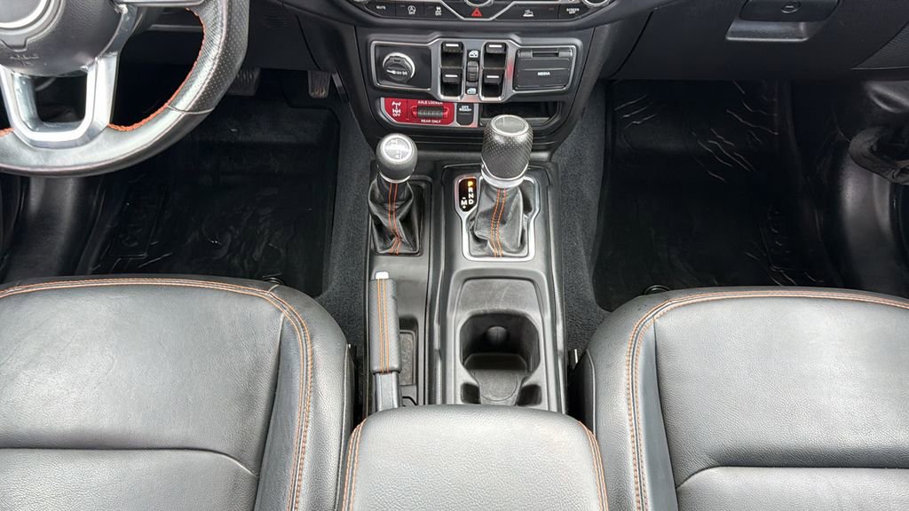 Used 2023 Jeep Gladiator Mojave w/ Cold Weather Group AWD/4WD image 22