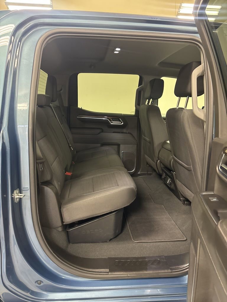 Used 2024 Chevrolet Silverado 1500 LT AWD/4WD image 28