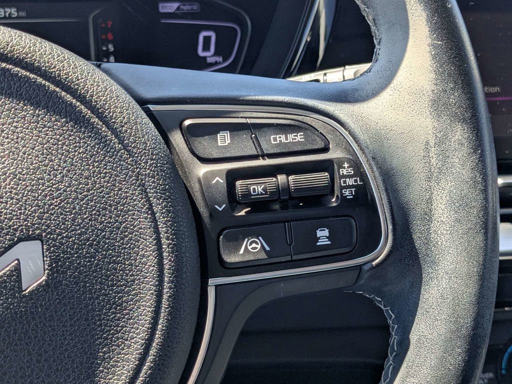 Used 2022 Kia Niro Touring Special Edition FWD image 23
