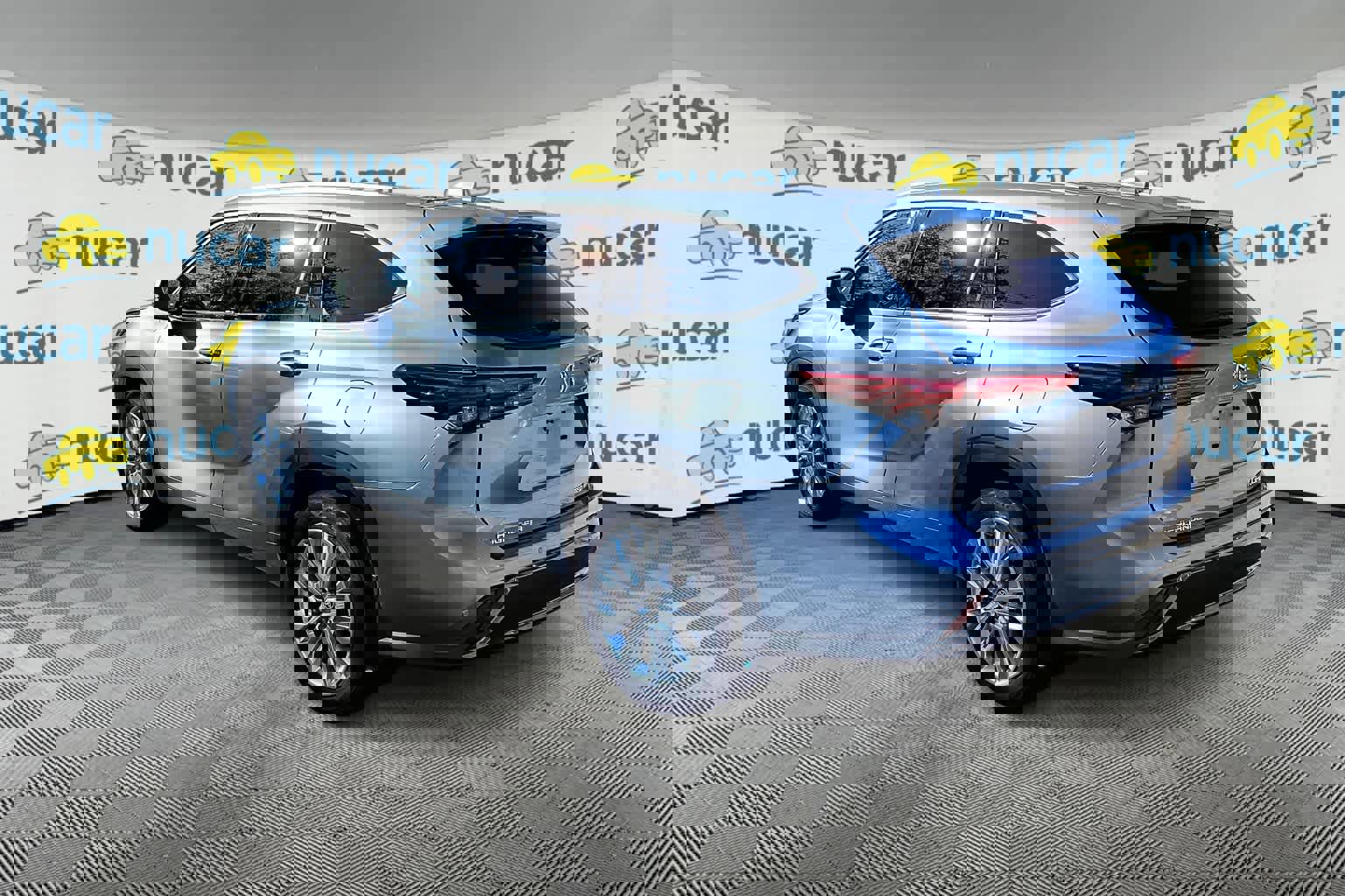 Used 2022 Toyota Highlander Limited image 3