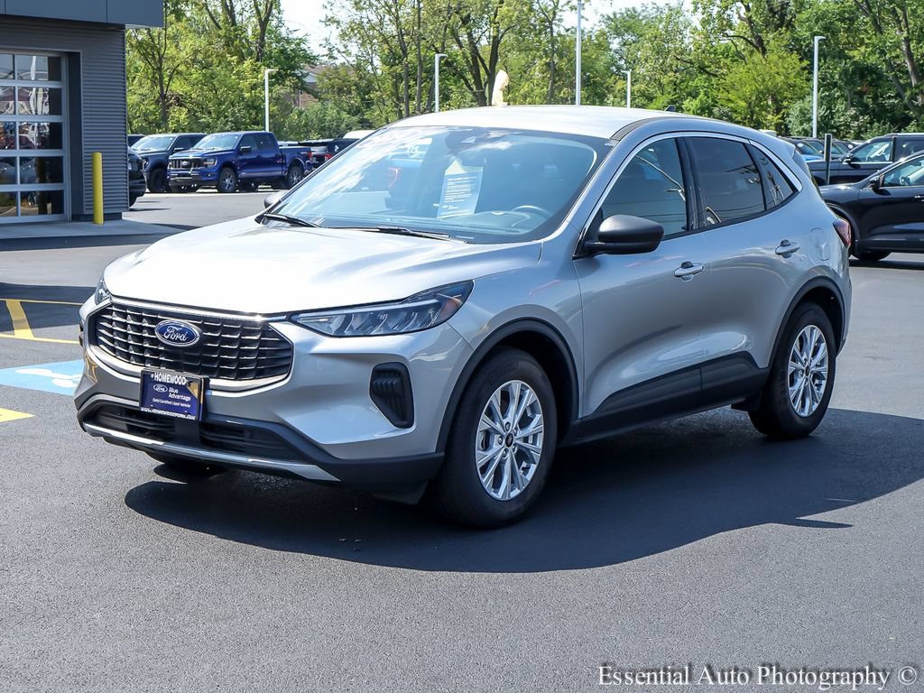 Used 2024 Ford Escape Active FWD image 3