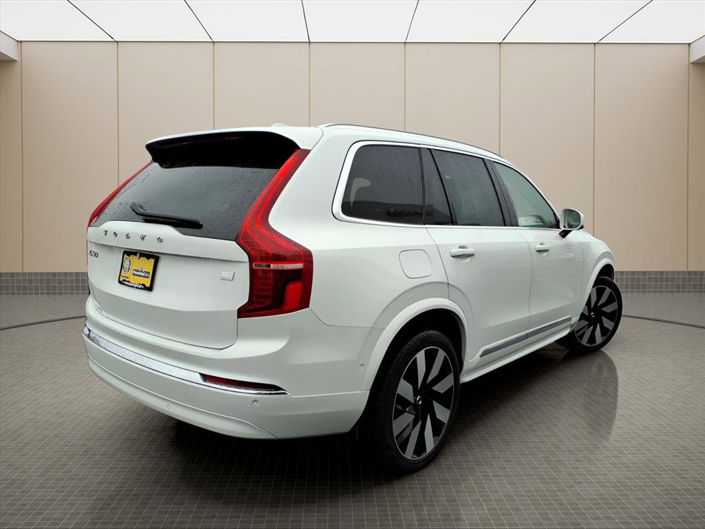 Used 2023 Volvo XC90 T8 Ultimate image 21
