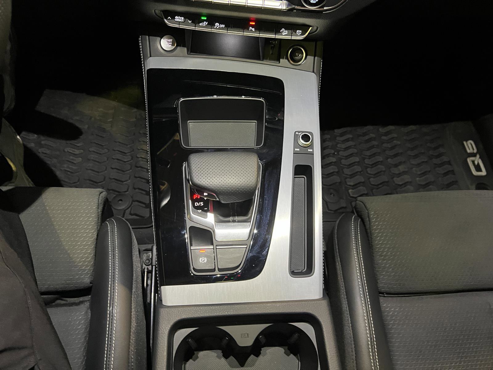 Used 2024 Audi Q5 e Premium Plus AWD/4WD image 20