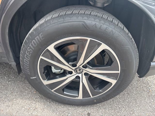 Used 2025 Lexus RX 350 Premium w/ Accessory Package (Z1) FWD image 5