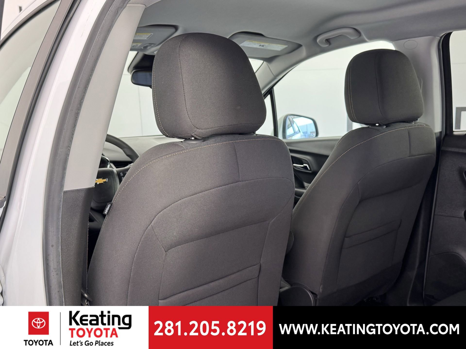 Used 2022 Chevrolet Trax LS w/ Tint and Cruise Package image 16