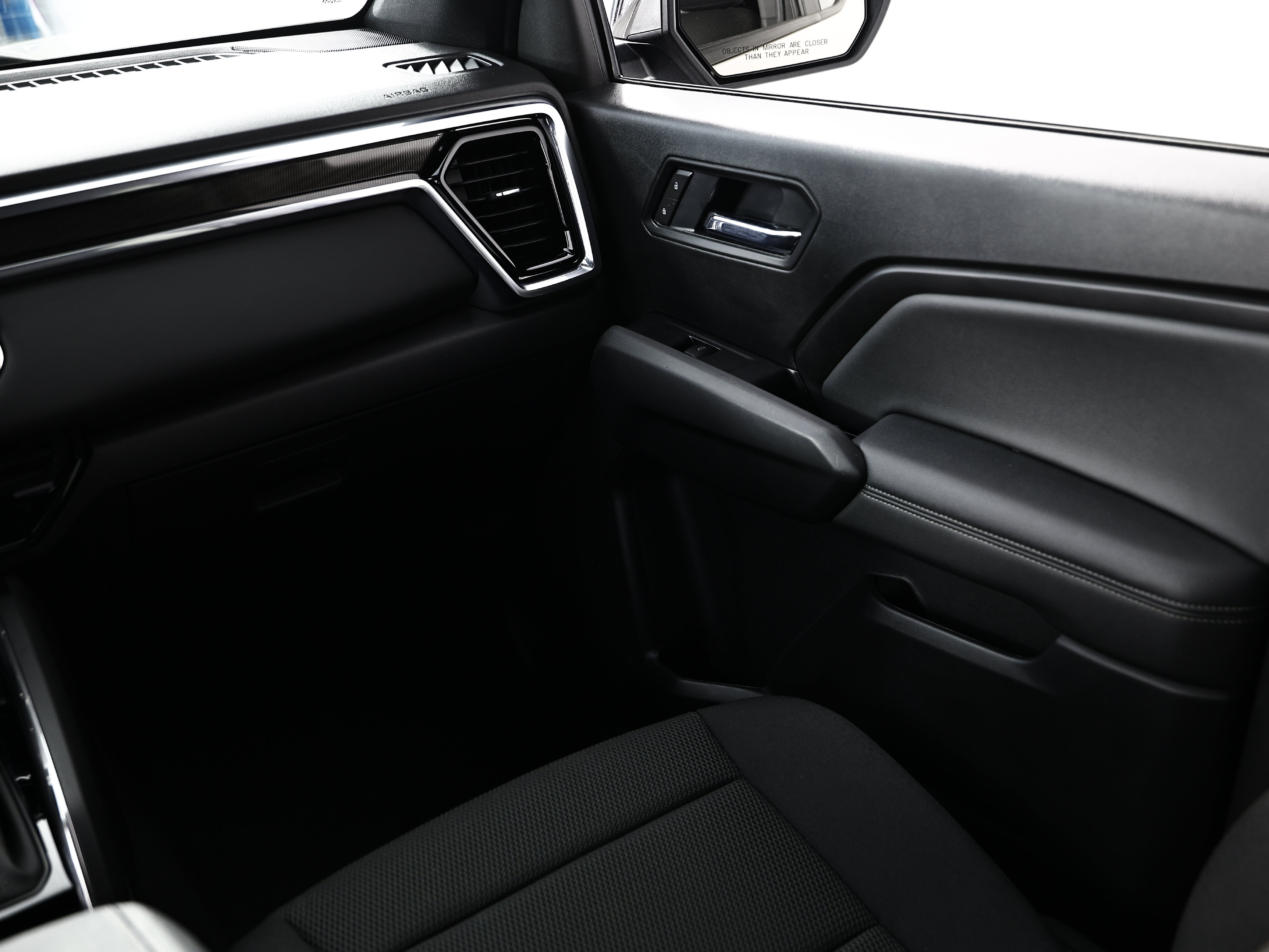 Used 2026 GMC Canyon Elevation RWD image 28