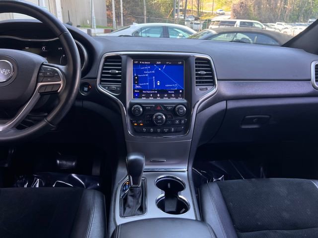 Used 2018 Jeep Grand Cherokee Altitude image 15