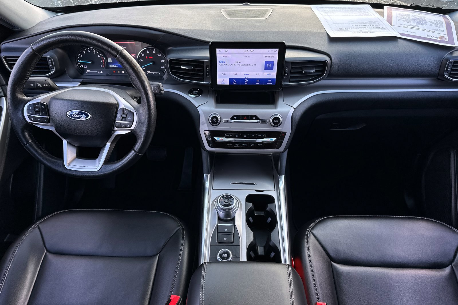 Used 2022 Ford Explorer XLT w/ Equipment Group 202A image 12