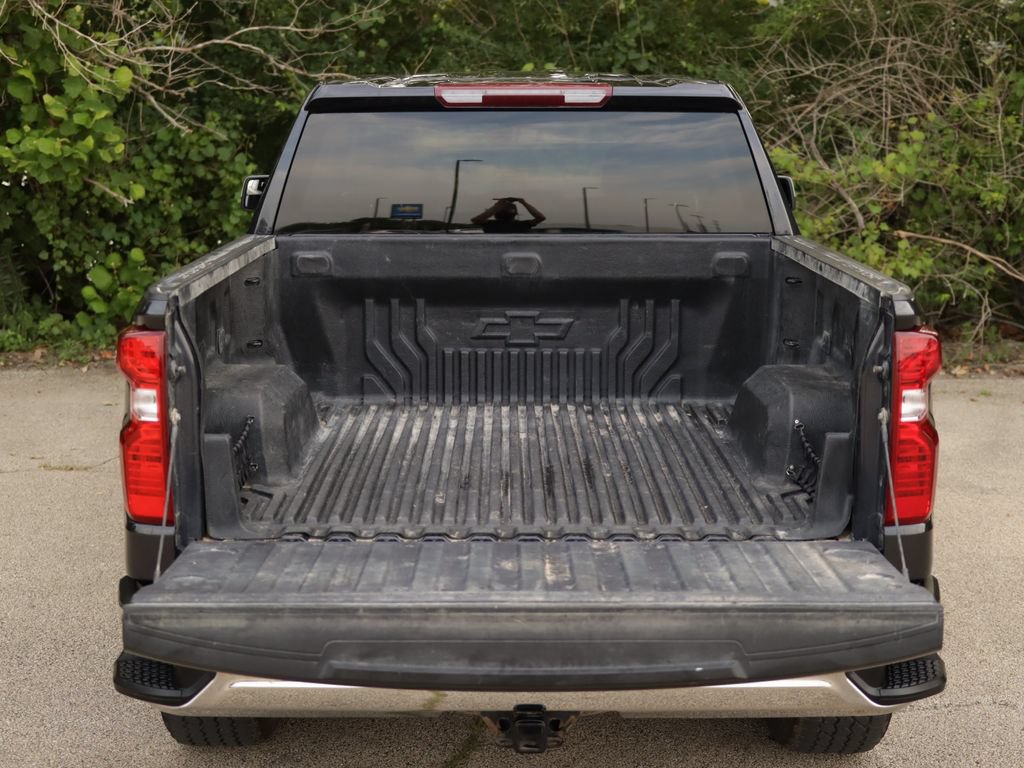 Used 2023 Chevrolet Silverado 1500 LT AWD/4WD image 26