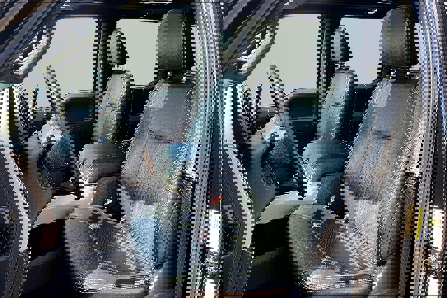 Used 2022 Ford F250 Lariat w/ Tremor Off-Road Package image 16