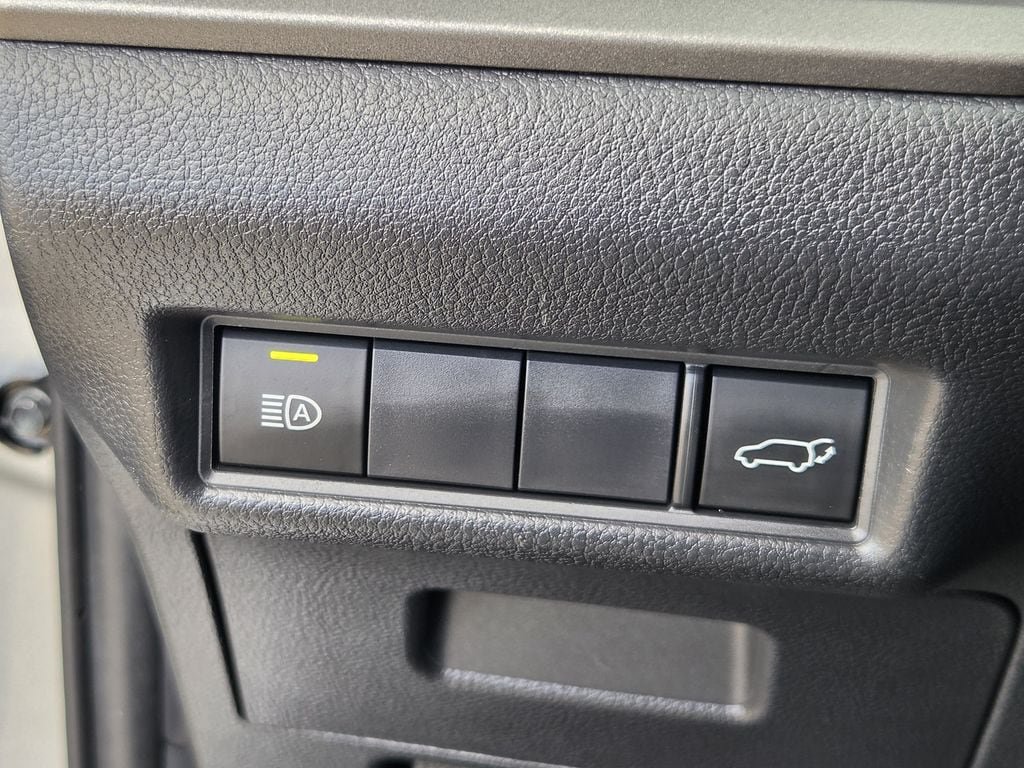 Used 2025 Toyota Grand Highlander AWD image 25