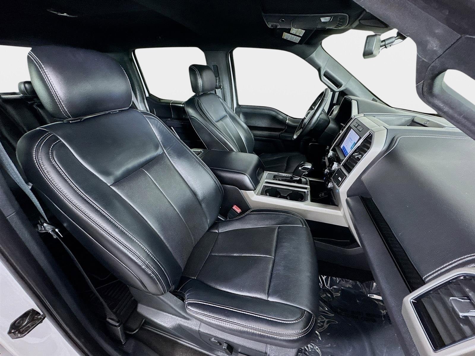 Used 2019 Ford F150 Lariat w/ Equipment Group 502A Luxury AWD/4WD image 27