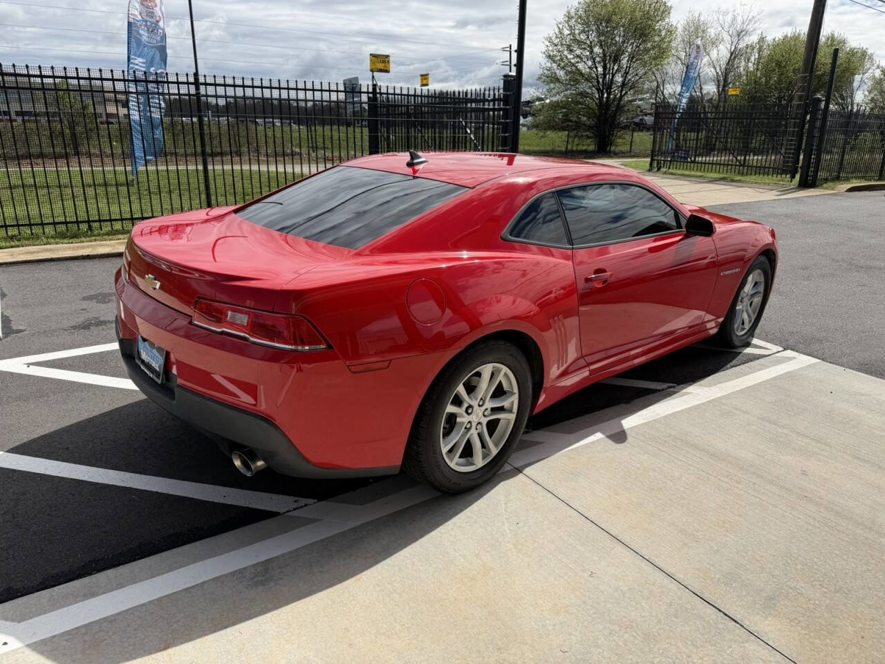 Used 2015 Chevrolet Camaro LS RWD image 6