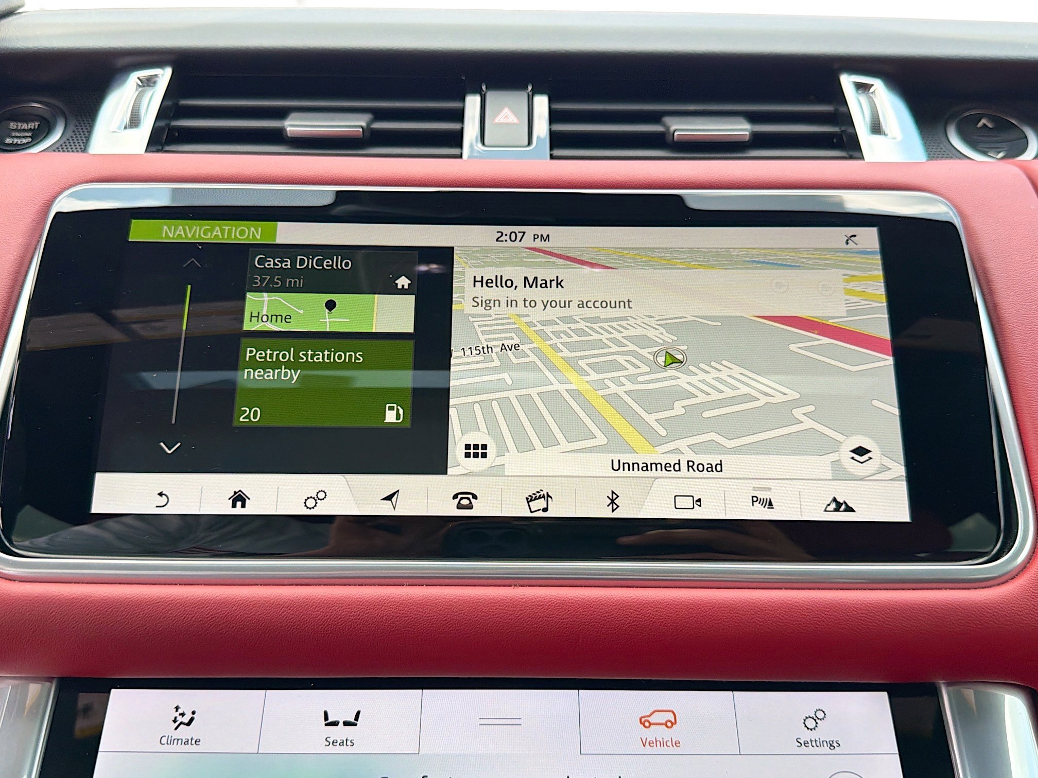 Used 2022 Land Rover Range Rover Sport HST image 32