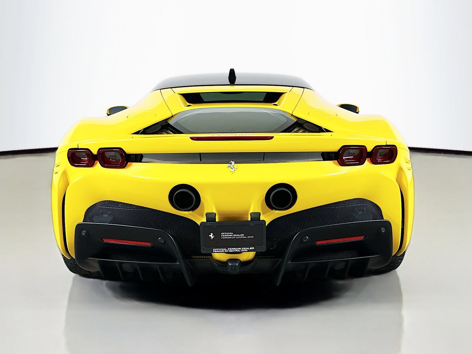 Used 2022 Ferrari SF90 Stradale AWD/4WD image 6
