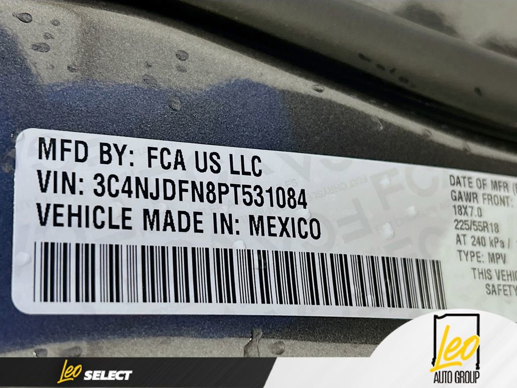 Used 2023 Jeep Compass Latitude image 31