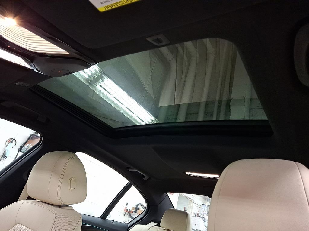 Certified 2023 BMW 530i xDrive w/ Premium Package AWD/4WD image 12