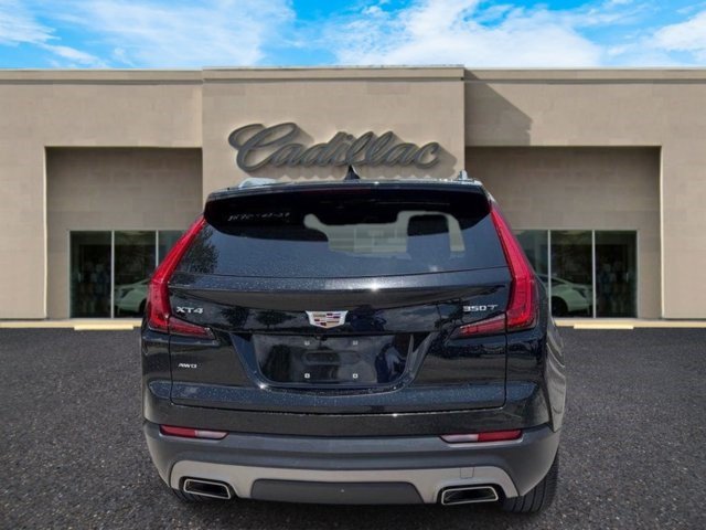Certified 2023 Cadillac XT4 Premium Luxury AWD/4WD image 4