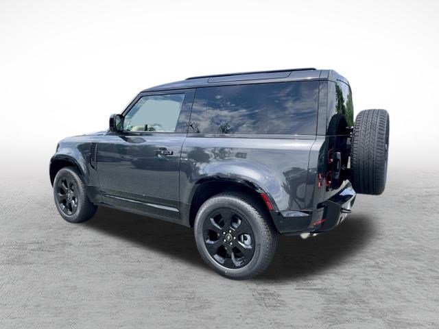 New 2025 Land Rover Defender 90 X-Dynamic SE image 5