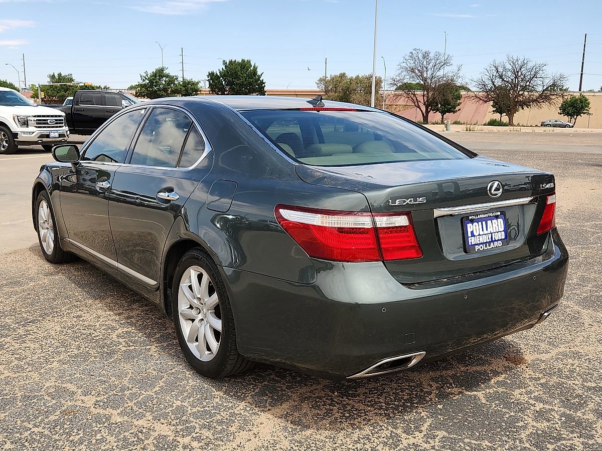 Used 2007 Lexus LS 460 RWD image 2