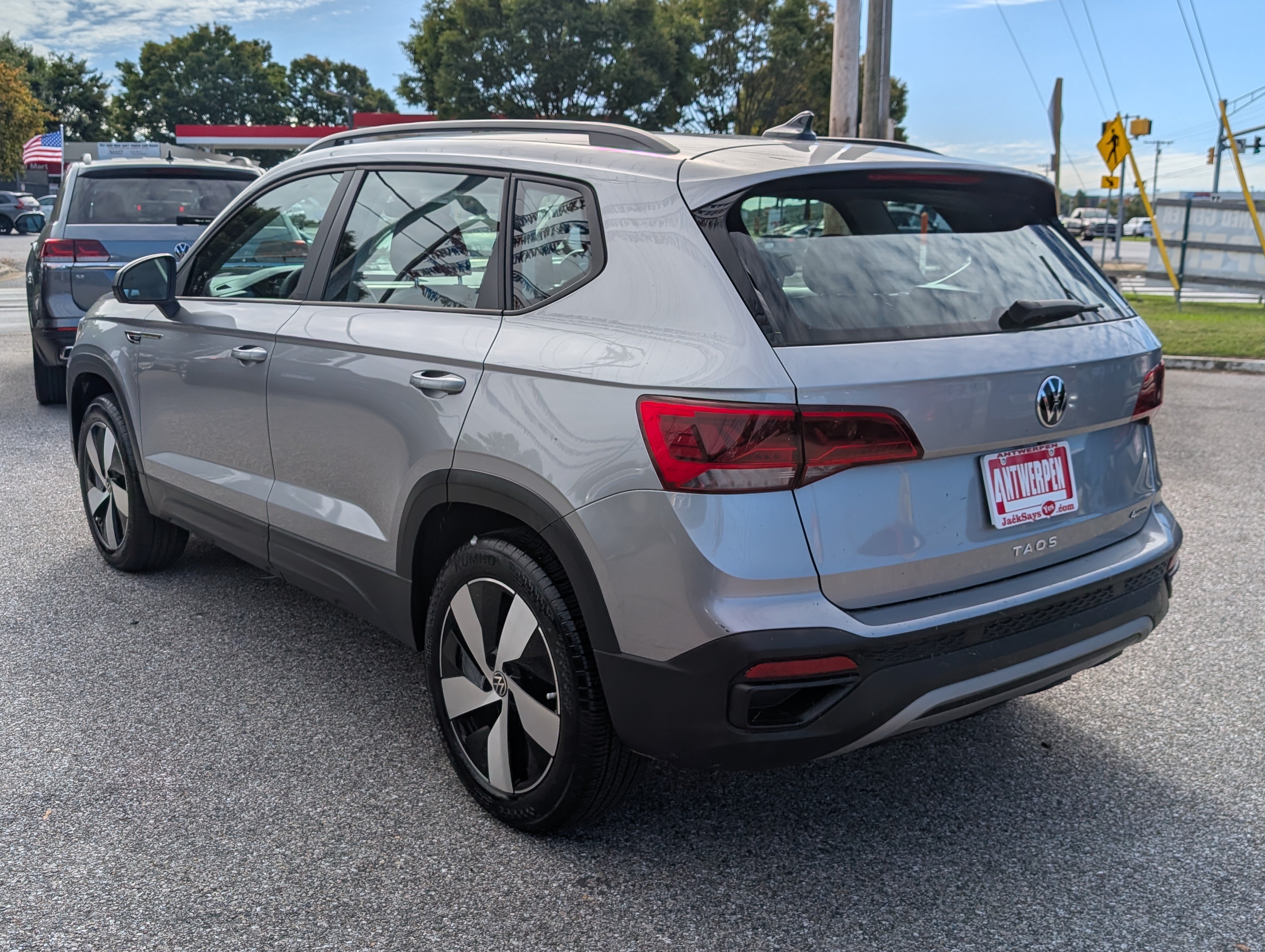 Used 2024 Volkswagen Taos S AWD/4WD image 5