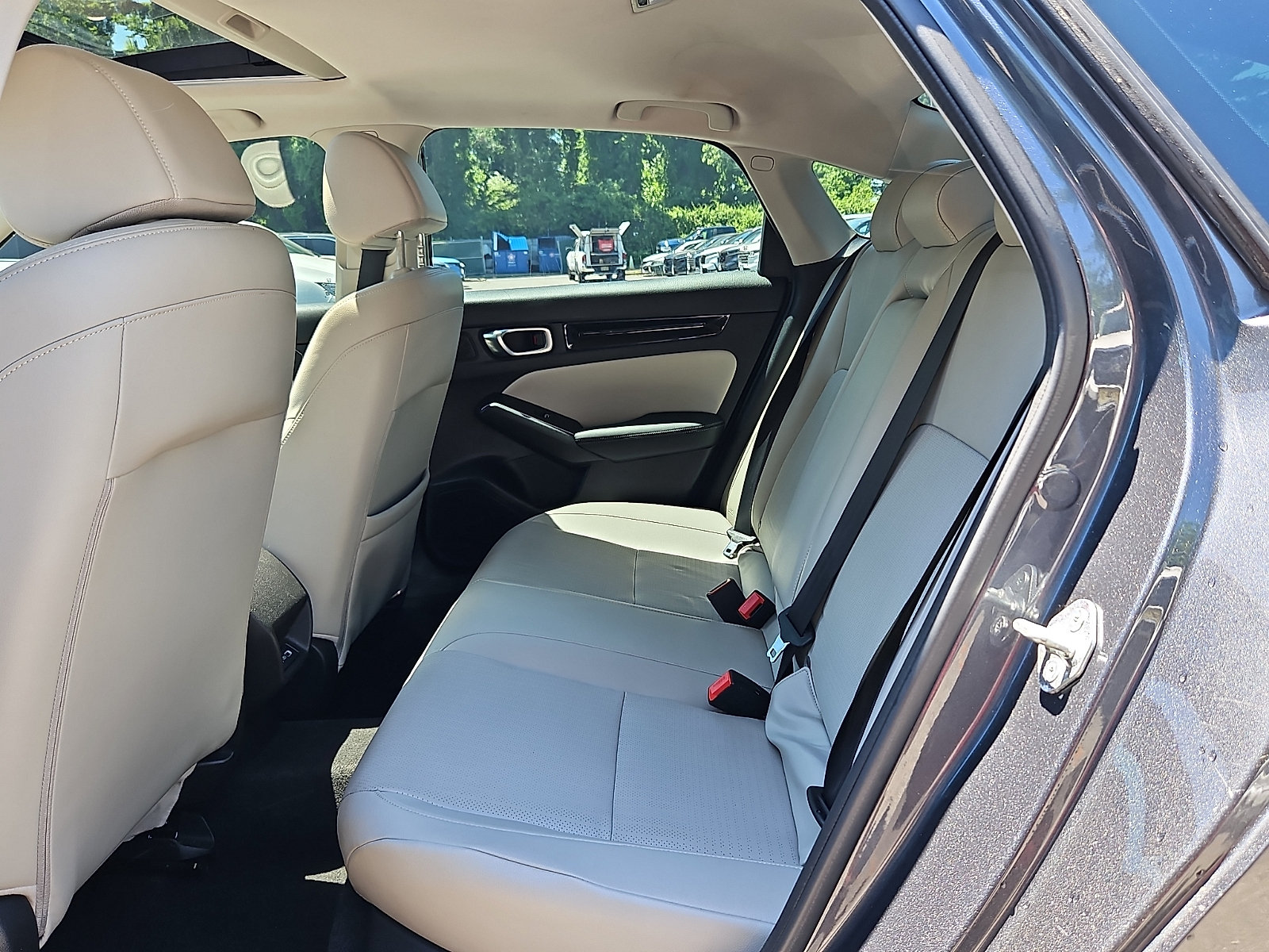 Used 2022 Honda Civic Touring image 12