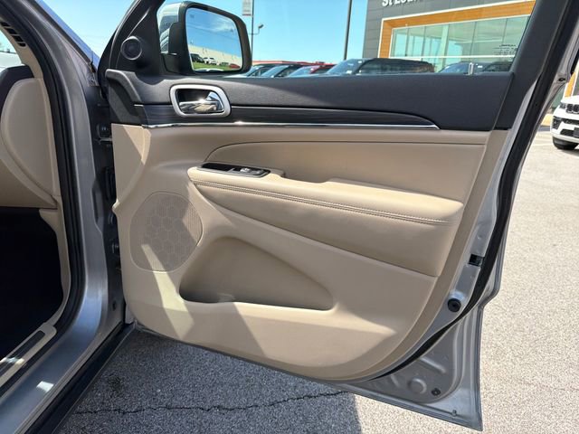 Used 2020 Jeep Grand Cherokee Limited image 34