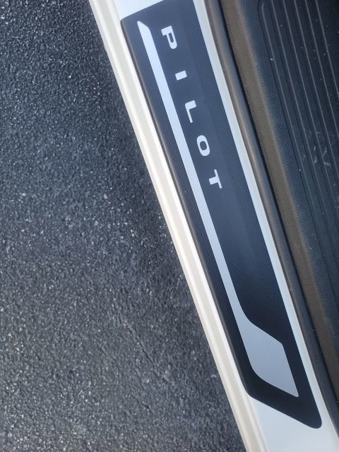 Used 2025 Honda Pilot Elite image 29