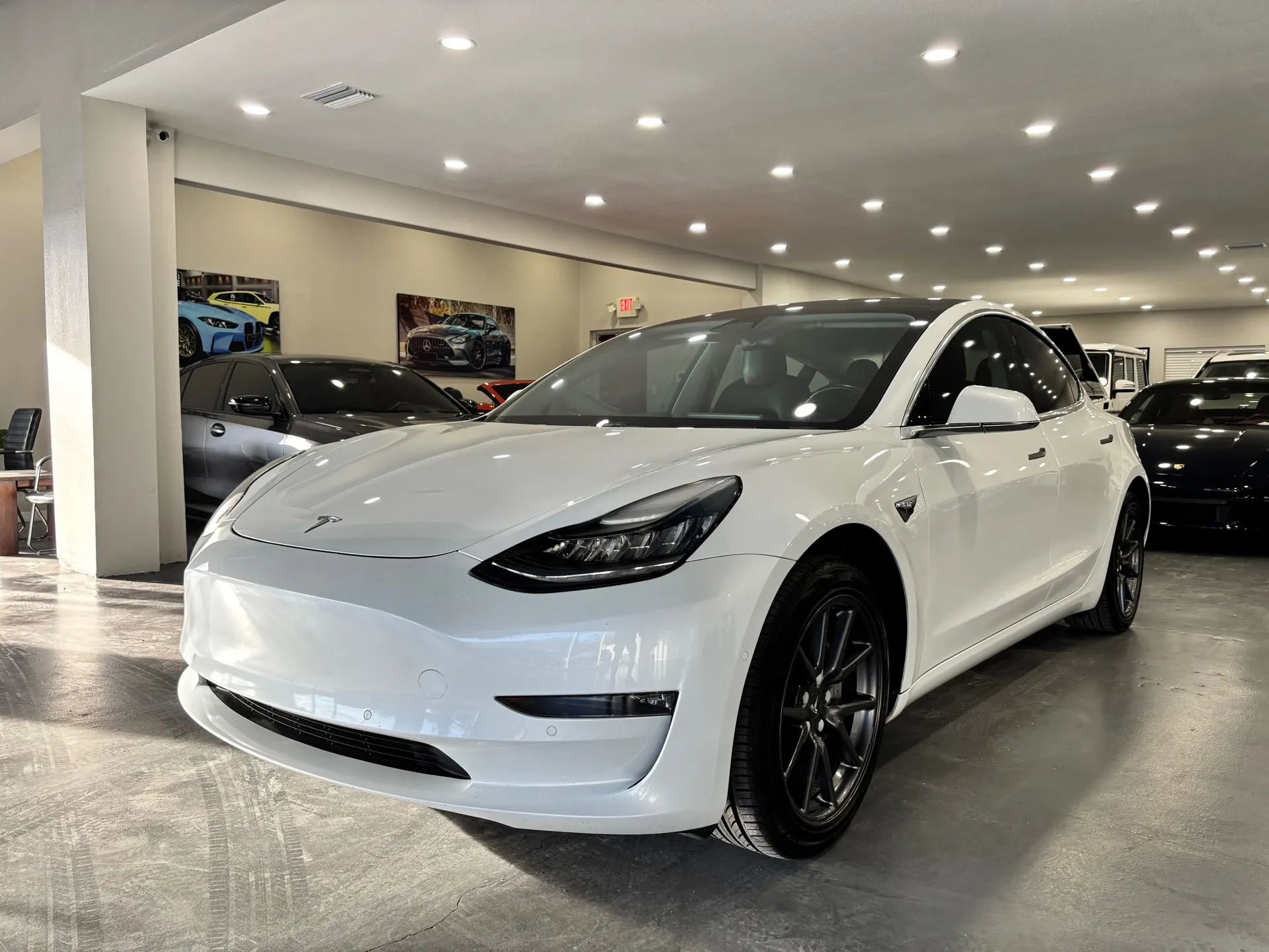 Used 2018 Tesla Model 3 Long Range image 3