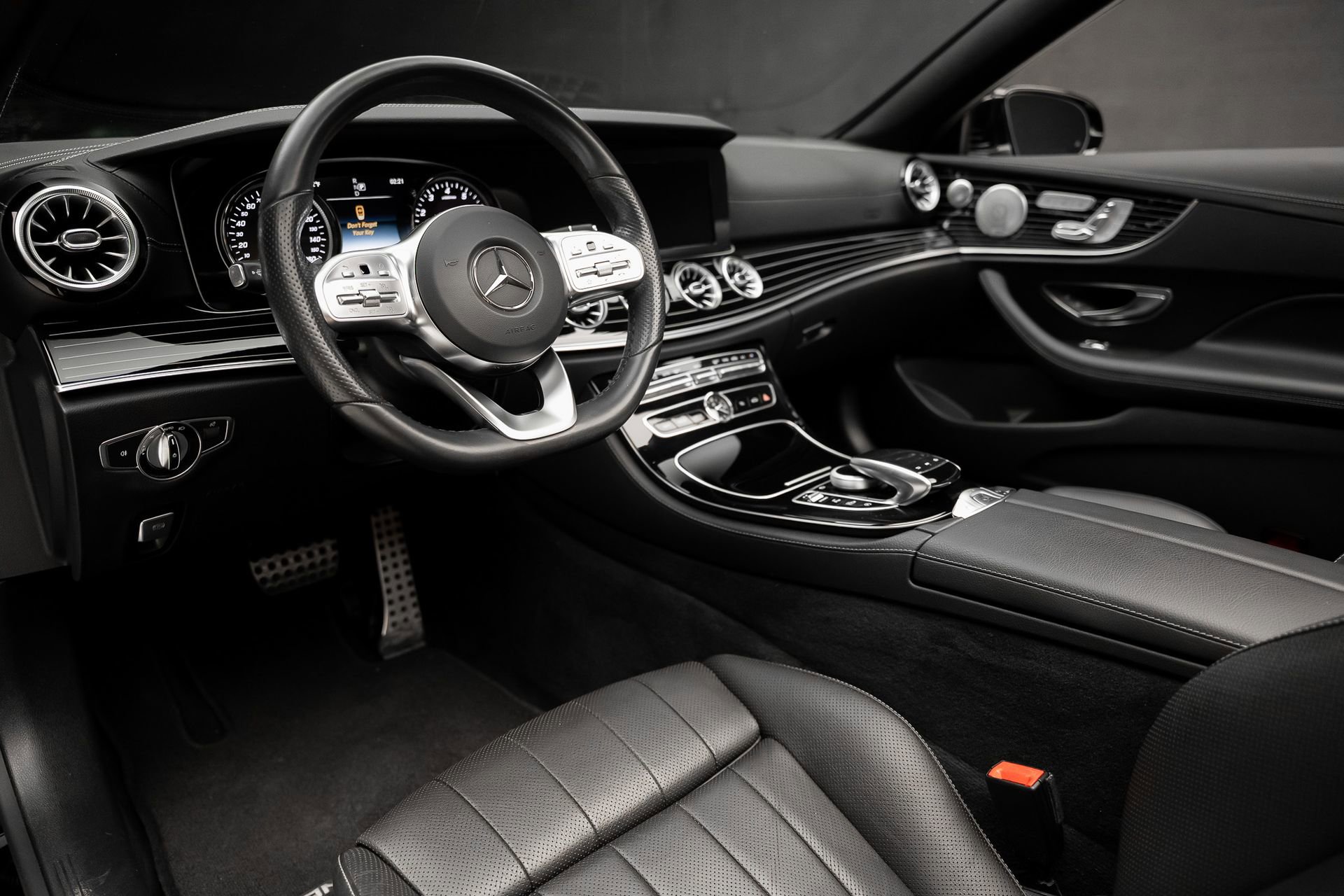 Used 2019 Mercedes-Benz E 450 Cabriolet image 2