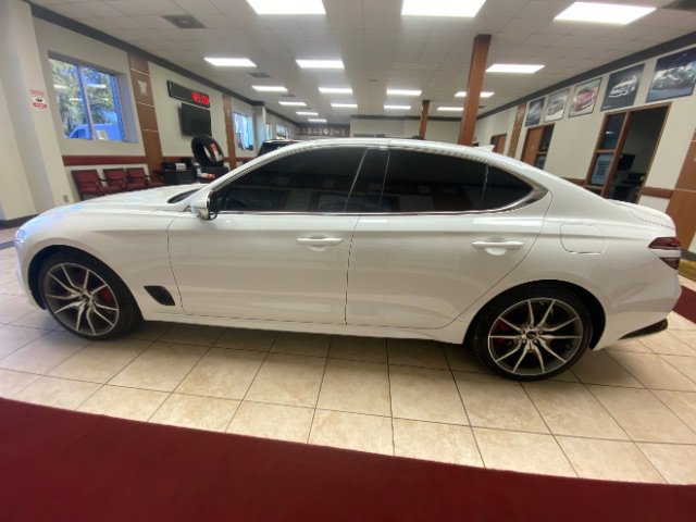 Used 2025 Genesis G70 2.5T RWD image 2