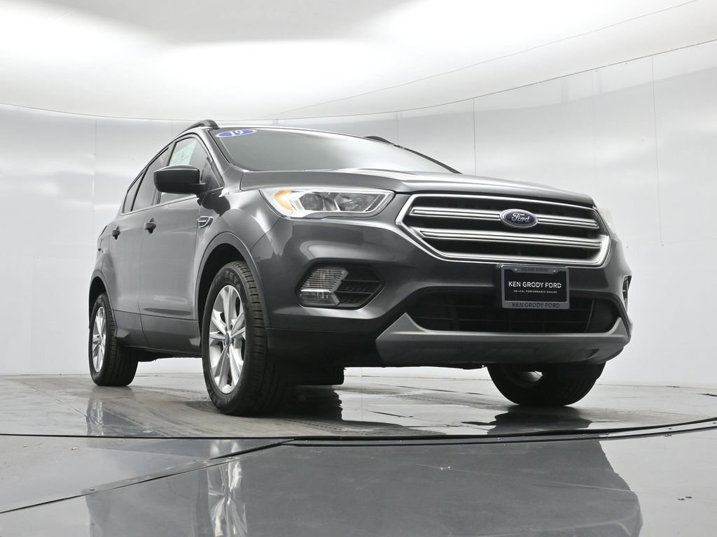 Certified 2019 Ford Escape SEL image 43