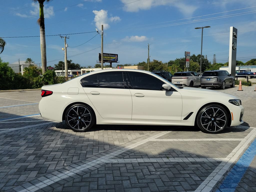 Used 2022 BMW 540i w/ M Sport Package RWD image 6