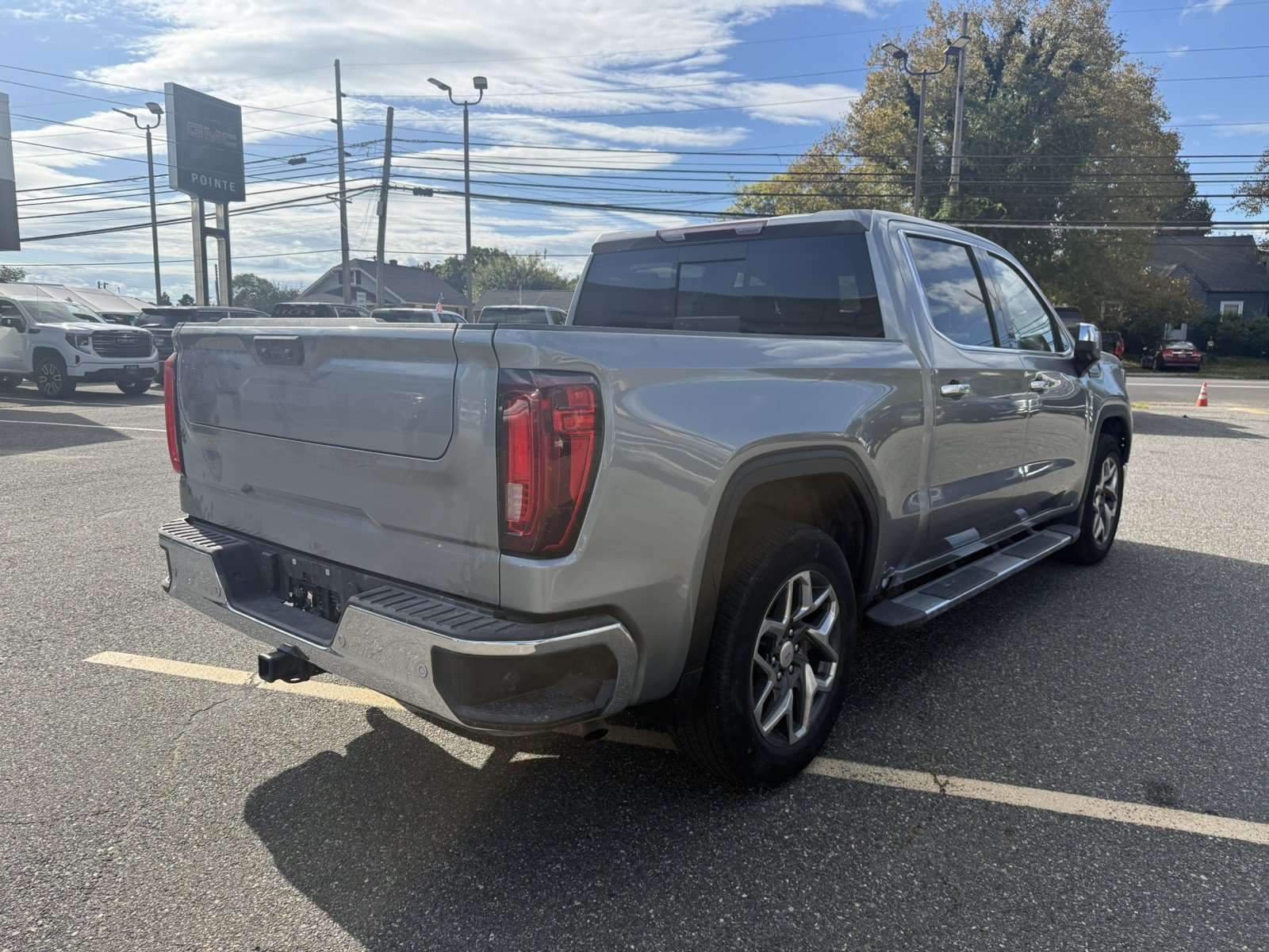 Used 2024 GMC Sierra 1500 SLT w/ SLT Premium Plus Package AWD/4WD image 3