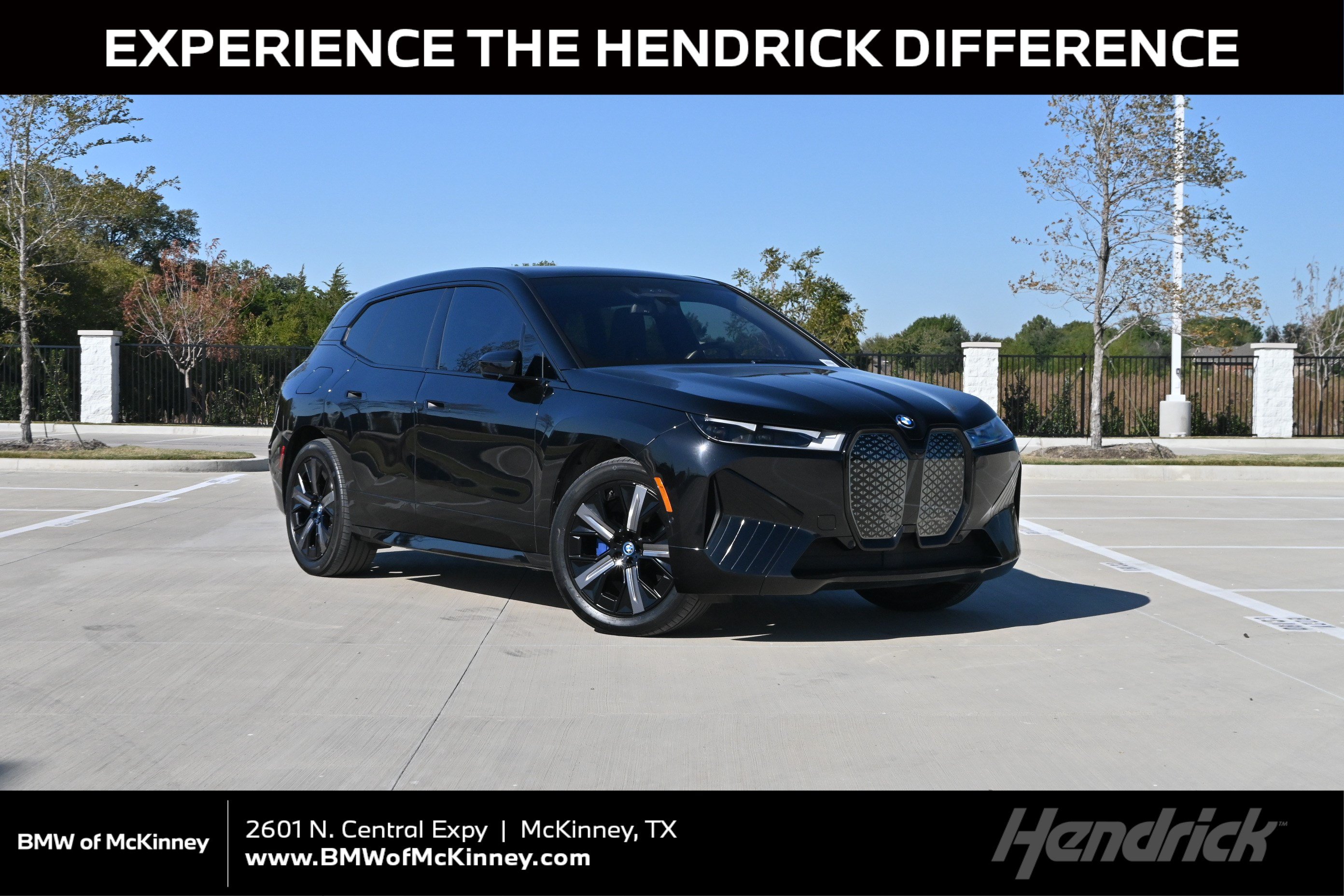 Used 2024 BMW iX xDrive50 w/ Premium Package AWD/4WD image 1