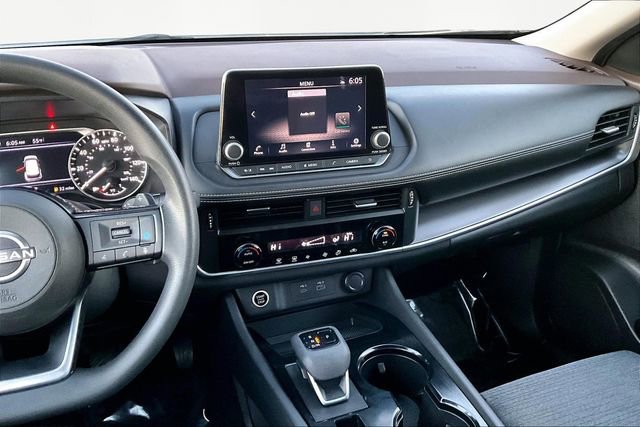 Used 2023 Nissan Rogue SV image 9