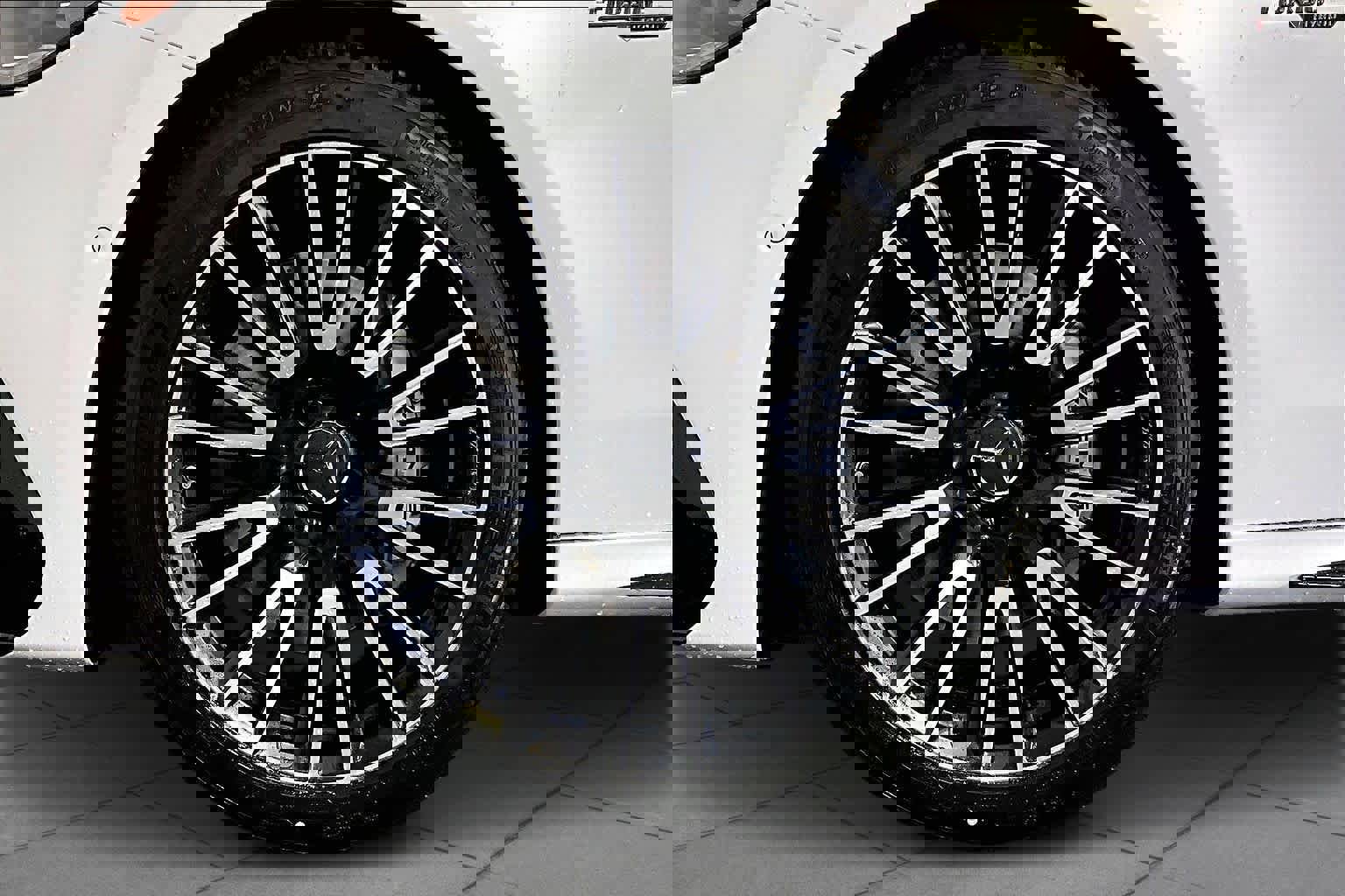 New 2026 Mercedes-Benz E 53 AMG e 4MATIC Sedan image 17