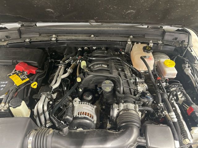 Certified 2023 Jeep Wrangler Sahara w/ Dual Top Group image 25