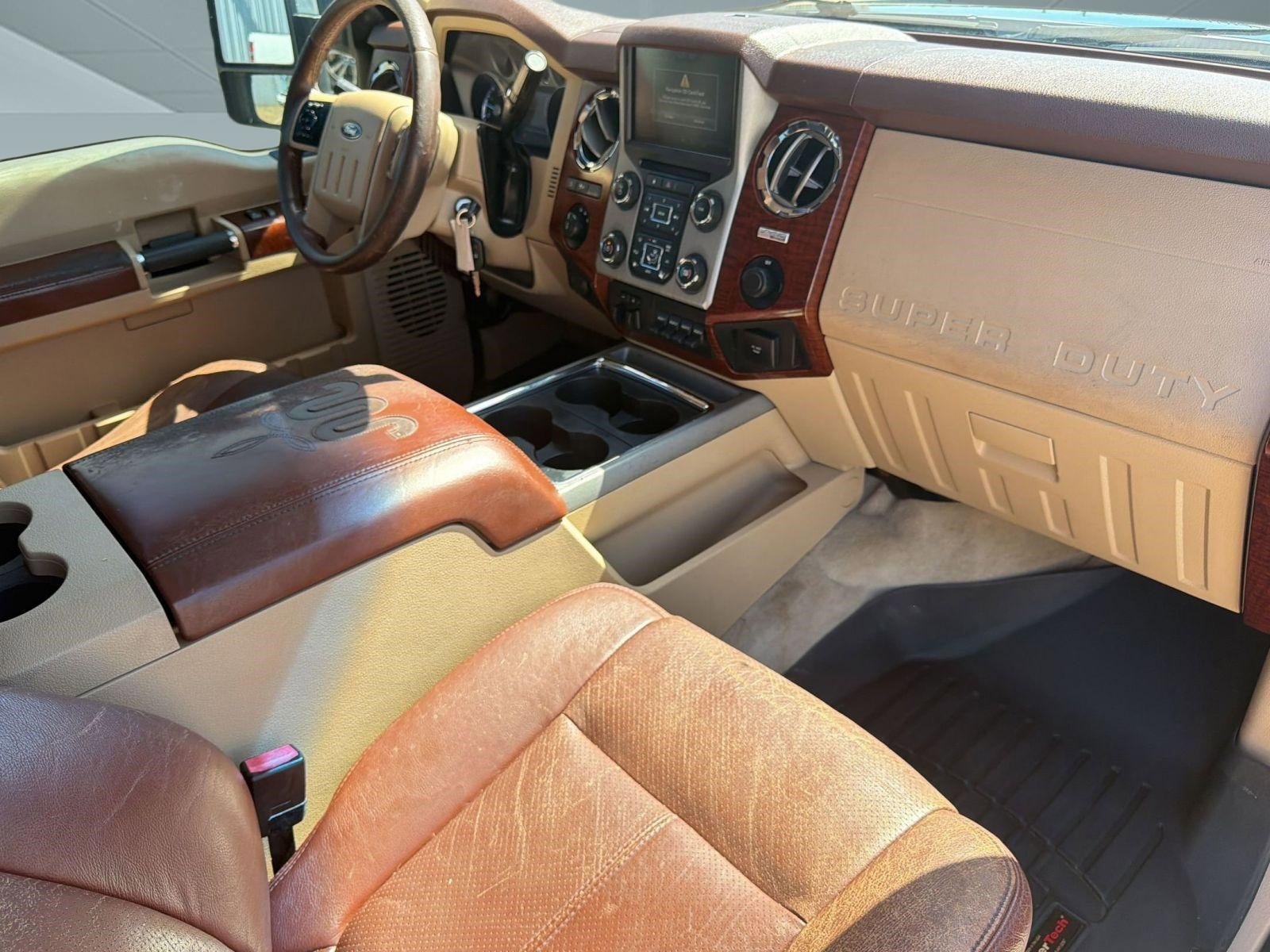 Used 2013 Ford F250 King Ranch w/ King Ranch w/Chrome Pkg image 28