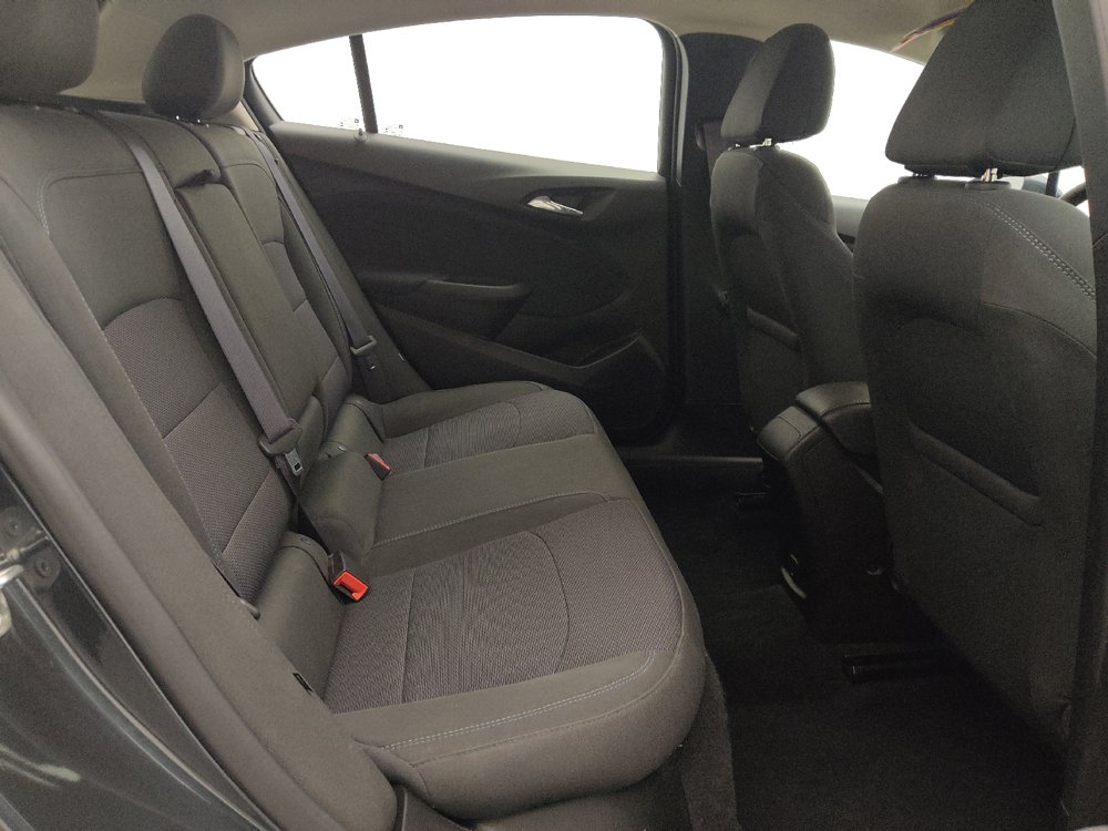 Used 2017 Chevrolet Cruze LT w/ Convenience Package FWD image 19