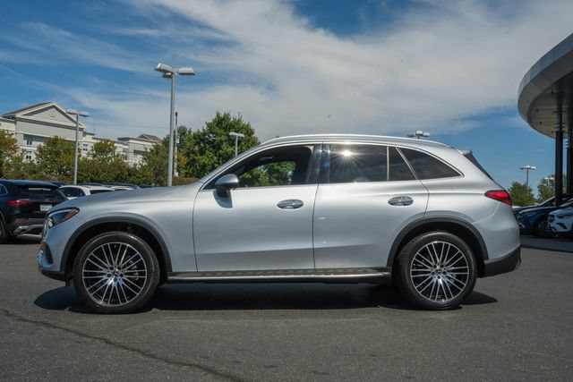 Used 2023 Mercedes-Benz GLC 300 4MATIC image 4